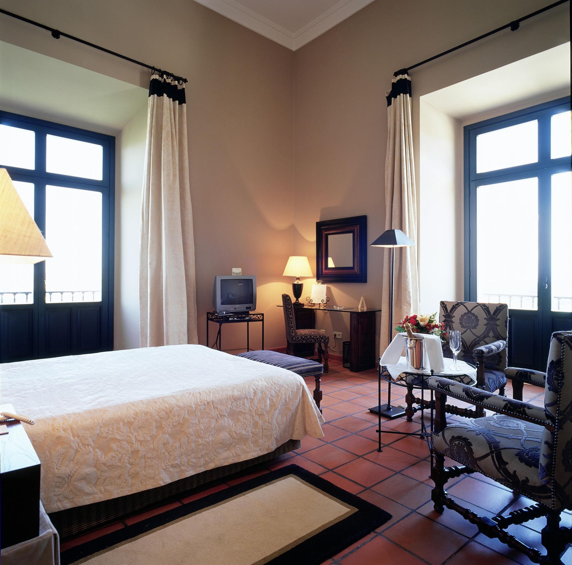 Hotel Parador De 4*